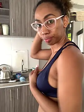 Snapshot of i_lulu chatting on February 26, 2026, 5:23 pm i lulu online show from February 26, 2026, 5:23 pm