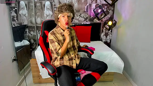 Snapshot of Enrrixxx_ chatting on September 23, 2025, 12:46 am Enrrixxx online show from September 23, 2025, 12:46 am