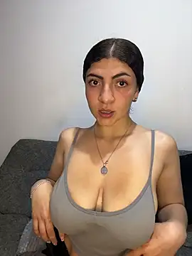 Snapshot of arieel__722 chatting on October 13, 2025, 3:28 am arieel 722 online show from October 13, 2025, 3:28 am