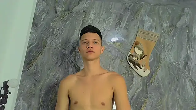 Snapshot of Twinkcock22 chatting on December 14, 2025, 4:45 pm Twinkcock22 online show from December 14, 2025, 4:45 pm