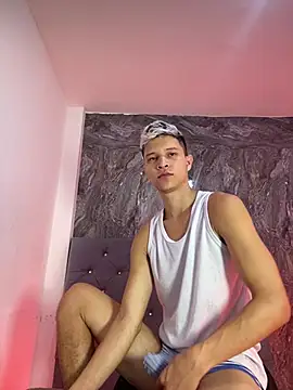 Snapshot of Twinkcock22 chatting on February 25, 2026, 9:30 am Twinkcock22 online show from February 25, 2026, 9:30 am