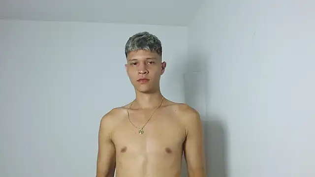 Twinkcock22 online show from June 1, 2026, 2:46 am