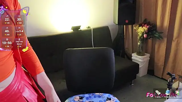 Snapshot of TsukiCherry chatting on October 4, 2025, 12:41 am TsukiCherry online show from October 4, 2025, 12:41 am