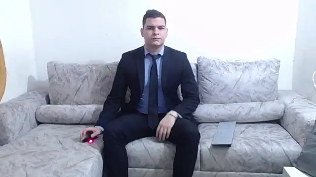 Victor Maitland online show from September 22, 2025, 8:00 pm