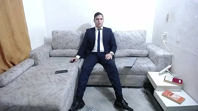 Victor Maitland online show from June 21, 2026, 8:22 pm