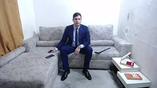 Victor Maitland online show from June 24, 2026, 4:00 am