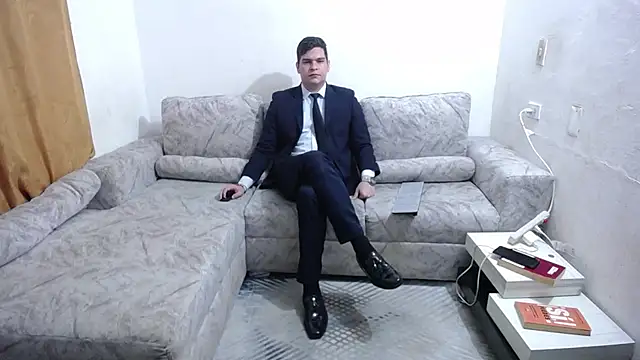 Victor Maitland online show from June 25, 2026, 8:57 pm