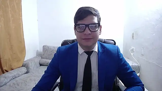 Victor Maitland online show from July 7, 2026, 9:08 pm