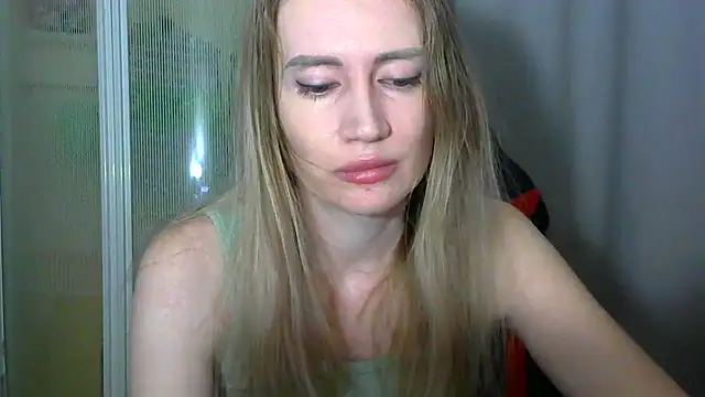 JessFoxxx online show from February 16, 2026, 3:46 am