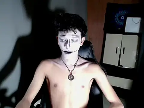 Snapshot of kenbigcockxx chatting on November 1, 2025, 4:20 pm kenbigcockxx online show from November 1, 2025, 4:20 pm