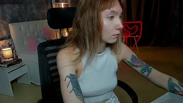 Snapshot of tattoo_art_baby chatting on October 17, 2025, 1:20 am tattoo art baby online show from October 17, 2025, 1:20 am