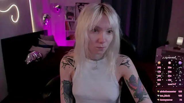 Snapshot of tattoo_art_baby chatting on June 5, 2026, 6:52 am tattoo art baby online show from June 5, 2026, 6:52 am