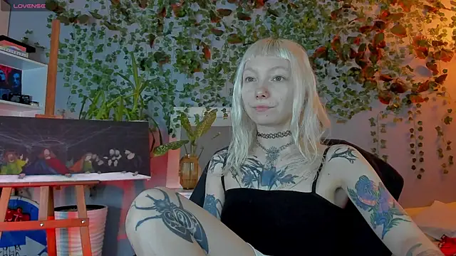 Snapshot of tattoo_art_baby chatting on July 10, 2026, 4:17 am tattoo art baby online show from July 10, 2026, 4:17 am