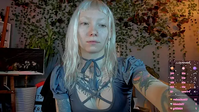 Snapshot of tattoo_art_baby chatting on July 21, 2026, 4:04 am tattoo art baby online show from July 21, 2026, 4:04 am