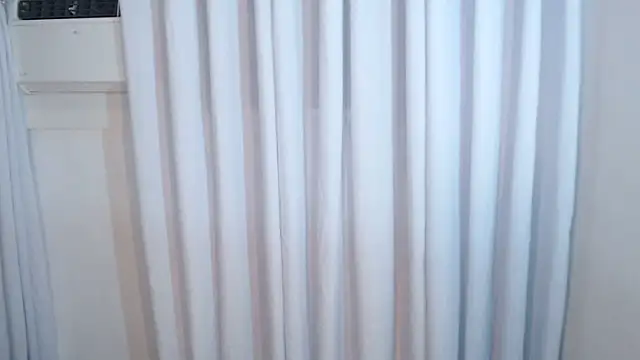 Snapshot of _prettykylie_ chatting on December 3, 2025, 12:36 pm prettykylie online show from December 3, 2025, 12:36 pm