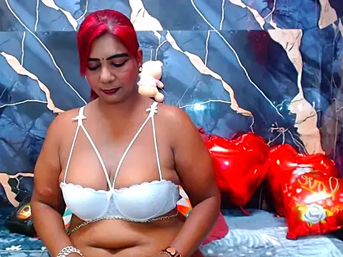 Snapshot of indianerotica69 chatting on June 14, 2026, 5:15 pm indianerotica69 online show from June 14, 2026, 5:15 pm