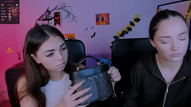 Snapshot of miki-niki chatting on November 4, 2025, 7:40 am miki-niki online show from November 4, 2025, 7:40 am