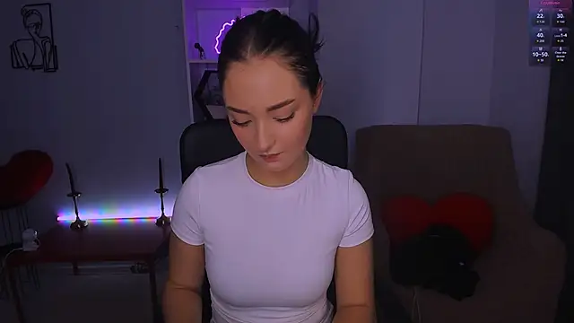 Snapshot of miki-niki chatting on November 14, 2025, 10:47 am miki-niki online show from November 14, 2025, 10:47 am