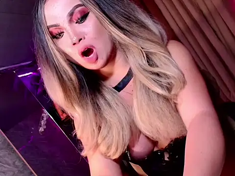 Misslexielore88 online show from October 14, 2025, 11:27 pm