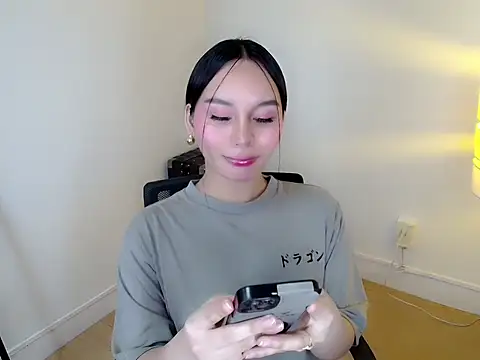 Snapshot of holly_tabby chatting on January 8, 2026, 9:17 pm holly tabby online show from January 8, 2026, 9:17 pm