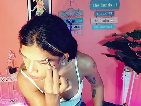 Snapshot of Sweet_ThaliaXX chatting on September 9, 2025, 12:10 am Sweet ThaliaXX online show from September 9, 2025, 12:10 am