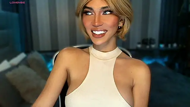 Snapshot of Huntress_xxx chatting on February 7, 2026, 3:54 am Huntress xxx online show from February 7, 2026, 3:54 am