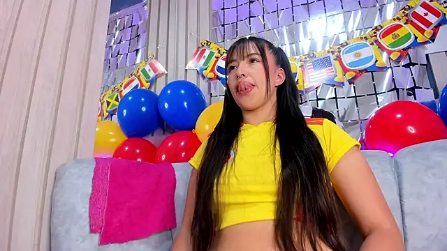 SofiCandy  online show from June 17, 2026, 12:29 pm