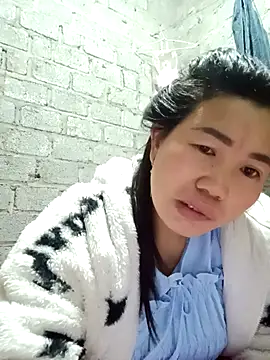 jienrrr online show from October 15, 2025, 11:49 pm