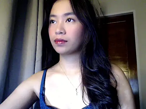 Snapshot of candycrushyyy chatting on October 15, 2025, 10:48 am candycrushyyy online show from October 15, 2025, 10:48 am