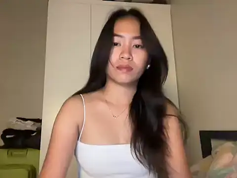 Snapshot of candycrushyyy chatting on November 8, 2025, 8:07 pm candycrushyyy online show from November 8, 2025, 8:07 pm