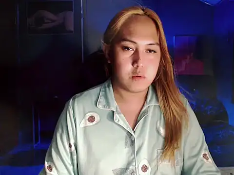 urtranspinay online show from July 1, 2026, 7:02 pm