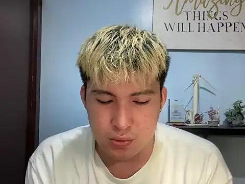 Snapshot of lovely_jay chatting on May 20, 2026, 6:03 pm lovely jay online show from May 20, 2026, 6:03 pm