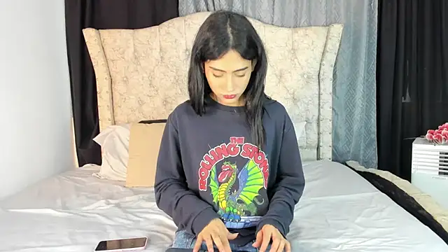 aleja spearsx online show from March 9, 2026, 12:09 pm