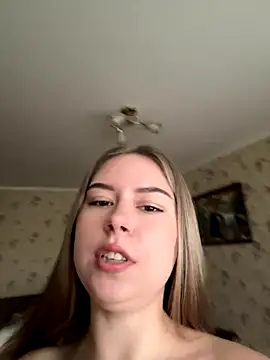 Snapshot of Tomyris_yuki chatting on December 16, 2025, 11:04 am Tomyris yuki online show from December 16, 2025, 11:04 am