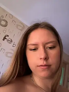 Snapshot of Tomyris_yuki chatting on March 16, 2026, 1:04 pm Tomyris yuki online show from March 16, 2026, 1:04 pm