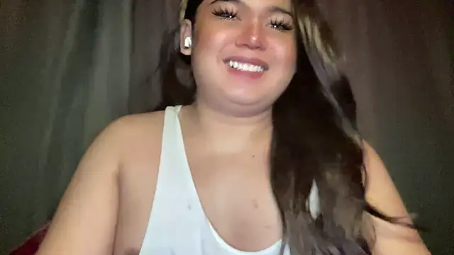 RedHead Thalia online show from February 19, 2026, 5:42 pm