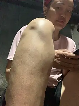 Snapshot of May125 chatting on April 12, 2026, 3:28 pm May125 online show from April 12, 2026, 3:28 pm