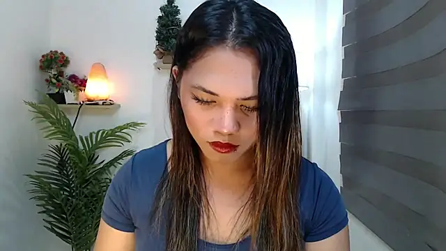 Snapshot of scarlett_brownx69 chatting on December 2, 2025, 7:47 am scarlett brownx69 online show from December 2, 2025, 7:47 am