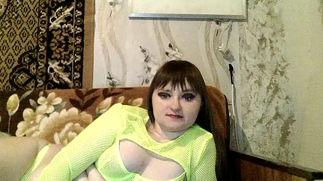 Snapshot of LuckyLust11 chatting on November 22, 2025, 8:30 pm LuckyLust11 online show from November 22, 2025, 8:30 pm