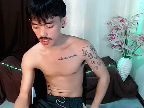 urhunky boy online show from August 4, 2026, 12:30 pm