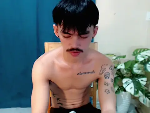 urhunky boy online show from August 7, 2026, 2:13 am