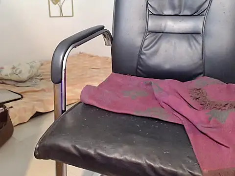 liannexfuckdoll online show from October 4, 2025, 1:25 am