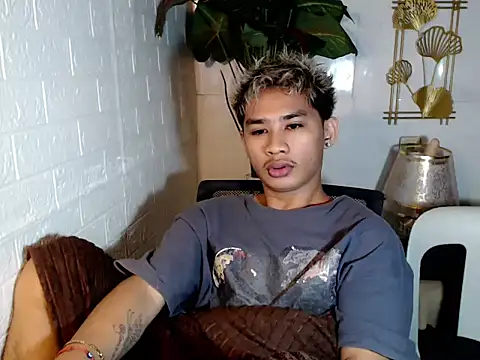 asianhardcock25 online show from May 5, 2026, 5:43 pm