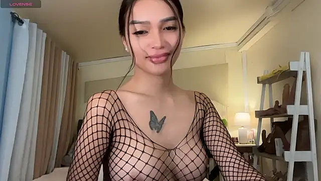 Snapshot of _agatha143_ chatting on May 3, 2026, 2:39 am agatha143 online show from May 3, 2026, 2:39 am