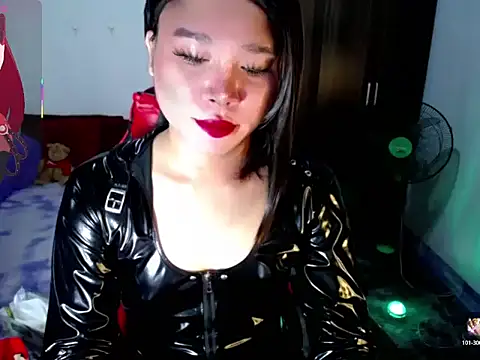 Urassiansweetcummer online show from July 31, 2026, 2:22 am