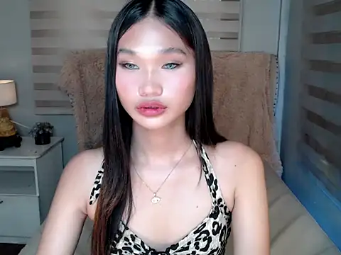 Snapshot of universal_slutt chatting on October 24, 2025, 4:25 pm universal slutt online show from October 24, 2025, 4:25 pm