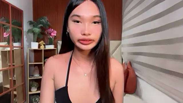 Snapshot of universal_slutt chatting on July 28, 2026, 12:07 am universal slutt online show from July 28, 2026, 12:07 am