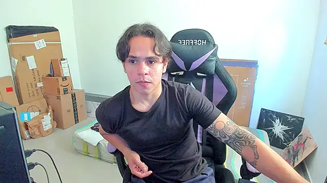 Maximiliano scoott   online show from October 28, 2025, 6:21 pm