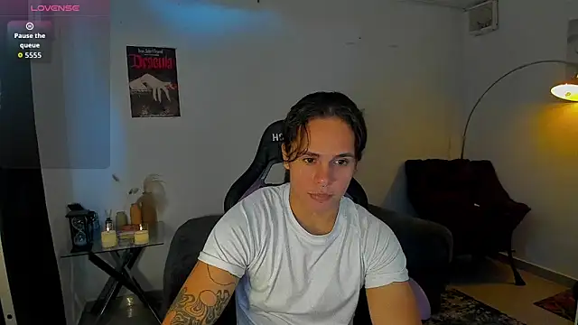 Maximiliano scoott   online show from February 21, 2026, 9:27 pm