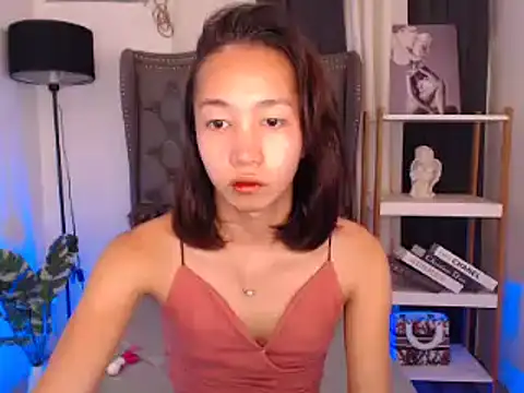 Snapshot of Sweet_kittyxx chatting on October 18, 2025, 2:14 am Sweet kittyxx online show from October 18, 2025, 2:14 am